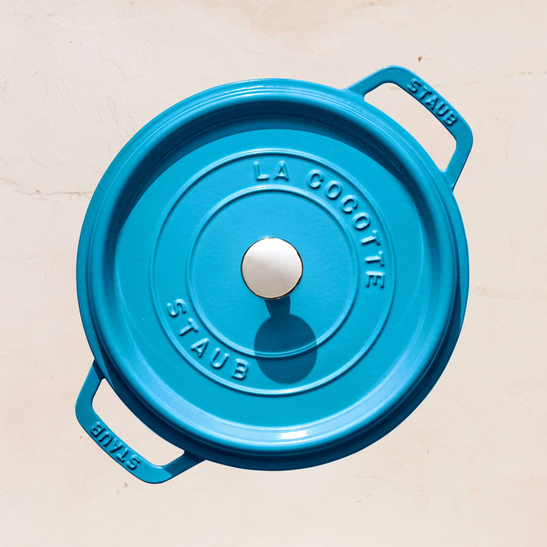 Cast Iron Dutch Ovens & Cocottes Made In France | STAUB